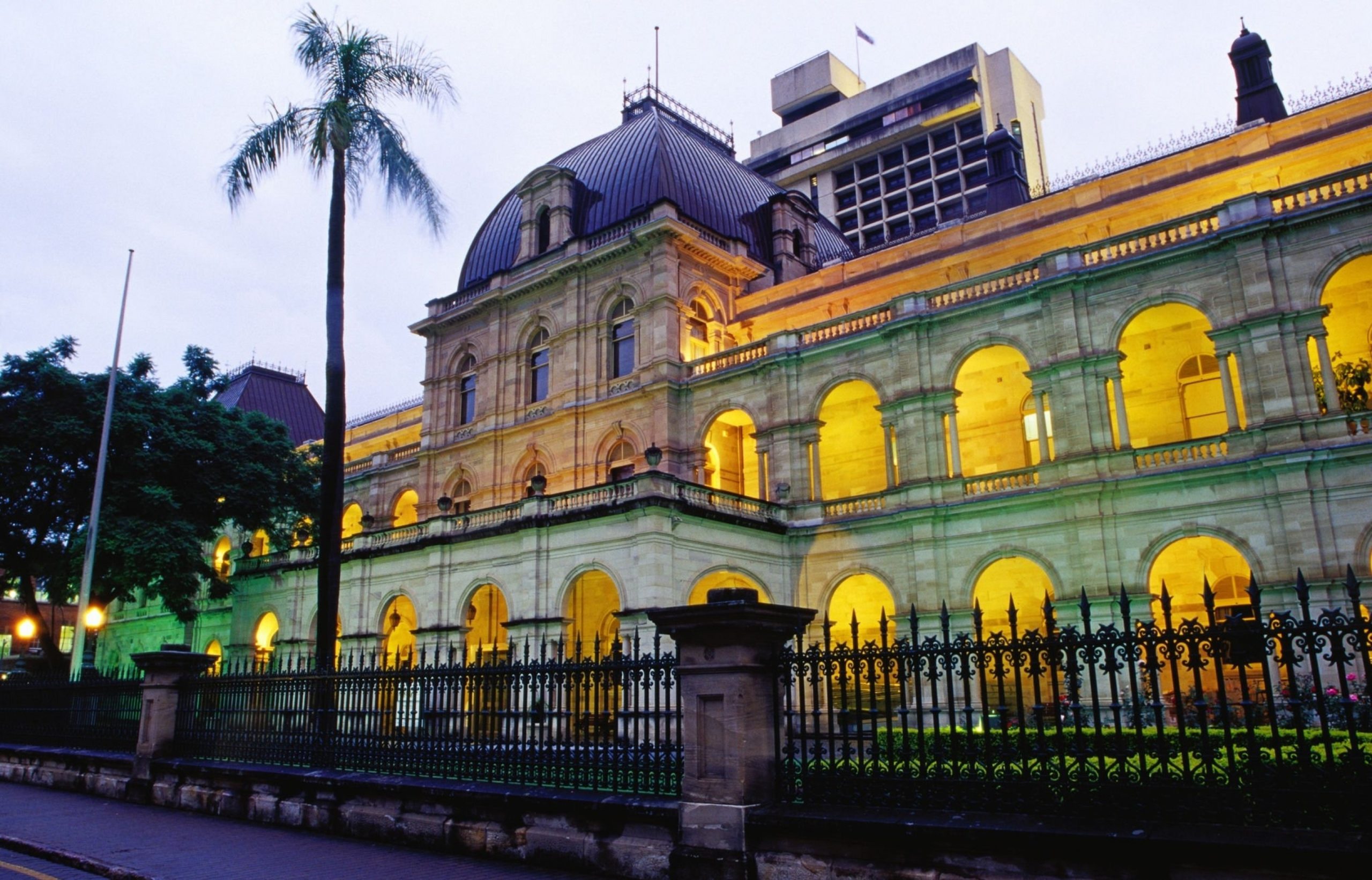 Government building project solution